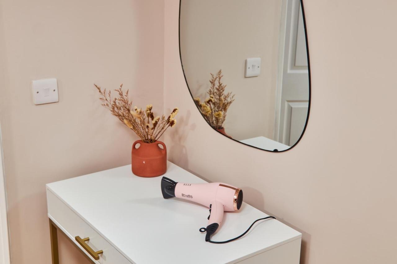 Homebird Property - Haddon House リーズ エクステリア 写真